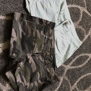 Express stretch shorts with pockets size 4